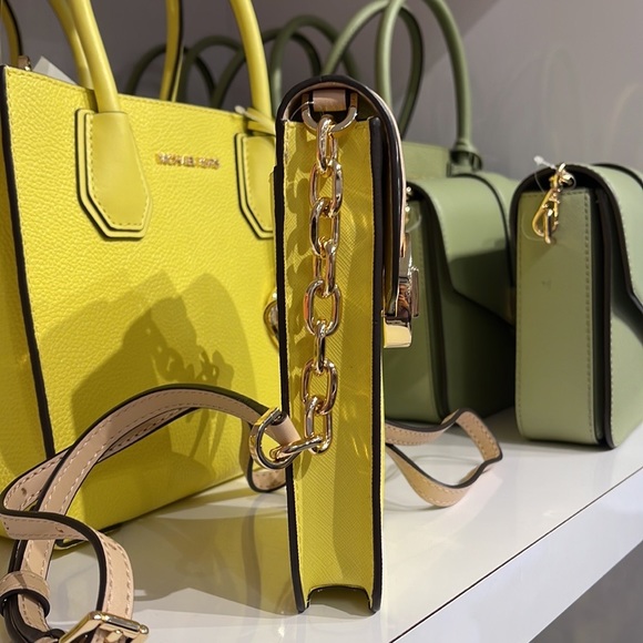 Michael Kors Carmen Small Color-Block Faux Leather Phone Crossbody Bag Sunshn - Picture 14 of 16